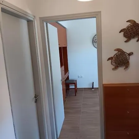 Giovani-entire 1st Floor House With Pool Holiday home Tzanata