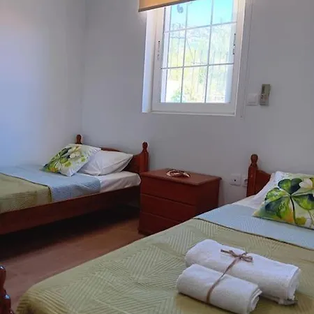 Giovani-entire 1st Floor House With Pool Tzanata