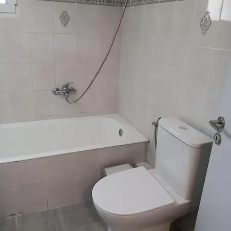 Giovani-entire 1st Floor House With Pool Tzanata