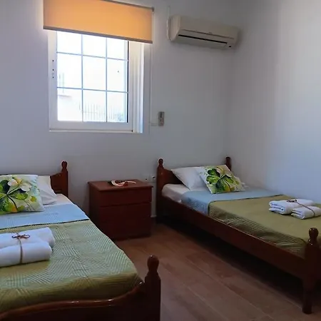 Giovani-entire 1st Floor House With Pool * Tzanata