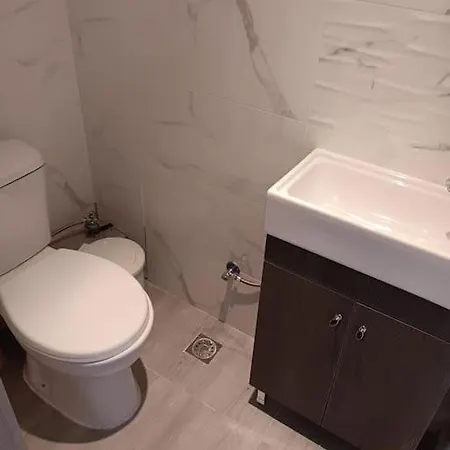 Giovani-entire 1st Floor House With Pool Tzanata