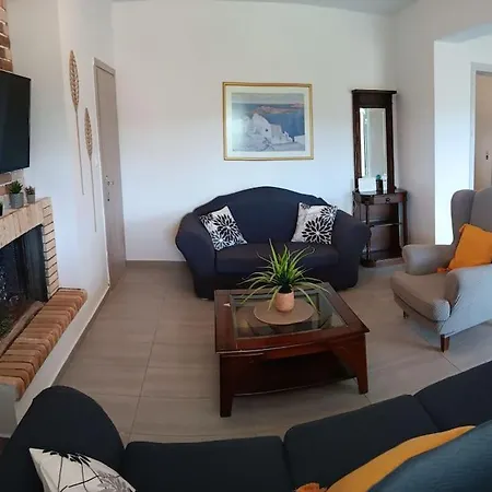 Holiday home Giovani-entire 1st Floor House With Pool